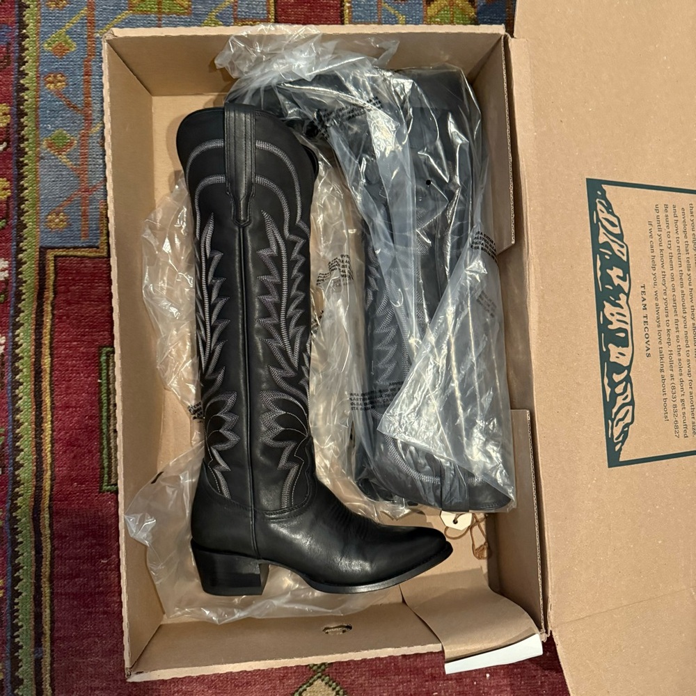 Tecovas “The Abby” Cowgirl Boot in Midnight, size 38.5